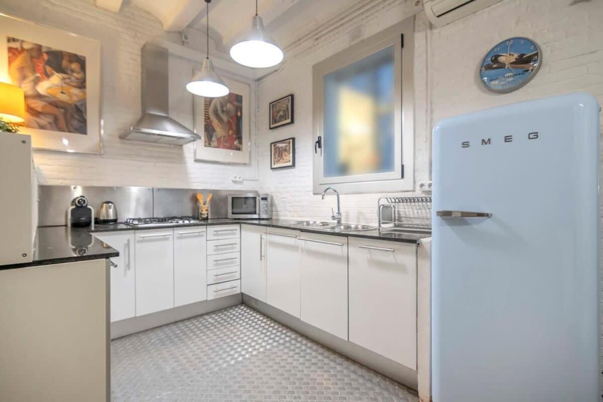 Exclusive 2 Bedroom Apartment In The City Center Barcelona Exterior photo
